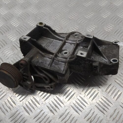 Кронштейн компрессора кондиционера Volkswagen Passat B5 1999
